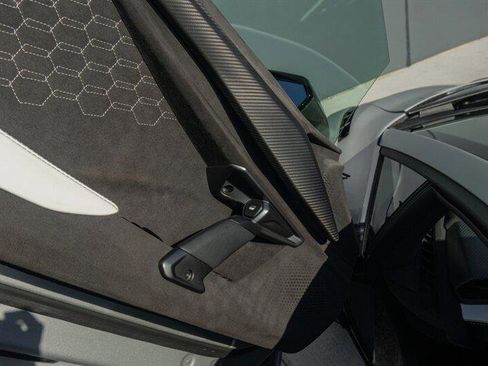 Used 2024 Lamborghini Revuelto image 73