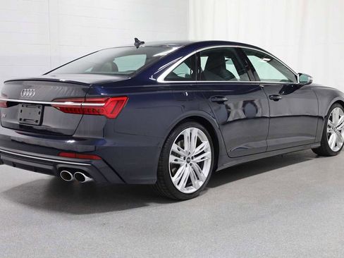 Used 2022 Audi S6 Premium Plus image 9