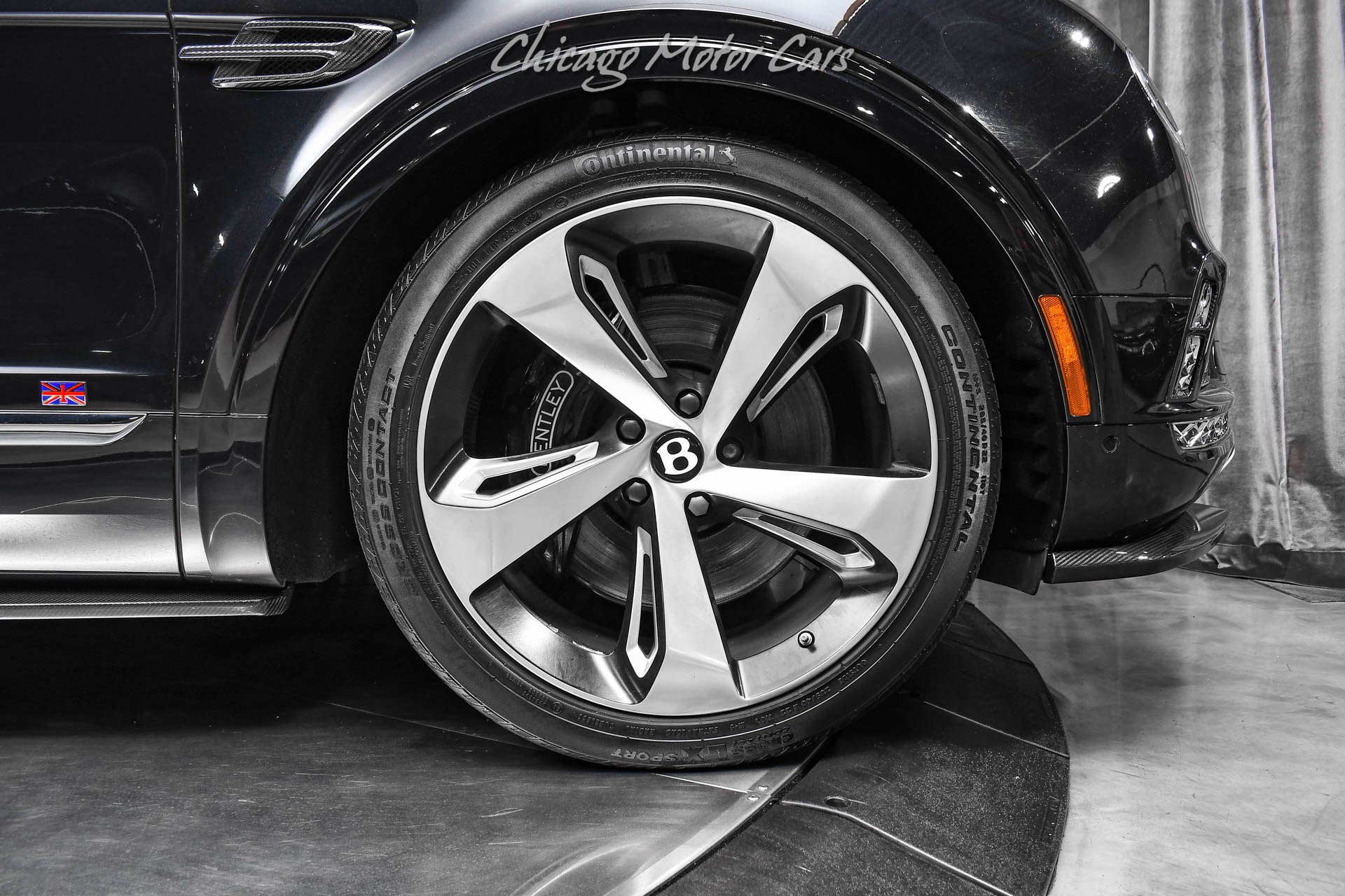 Used 2017 Bentley Bentayga AWD/4WD image 66