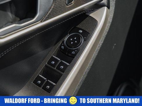 Used 2022 Ford Explorer XLT w/ Equipment Group 202A AWD/4WD image 45