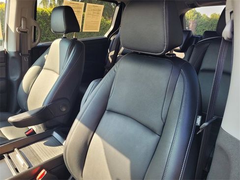 Certified 2023 Honda Odyssey Touring image 15