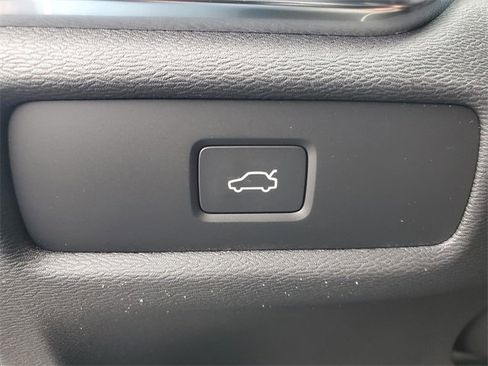 New 2026 Volvo V60 B5 Cross Country Ultra w/ Protection Package Premier image 16