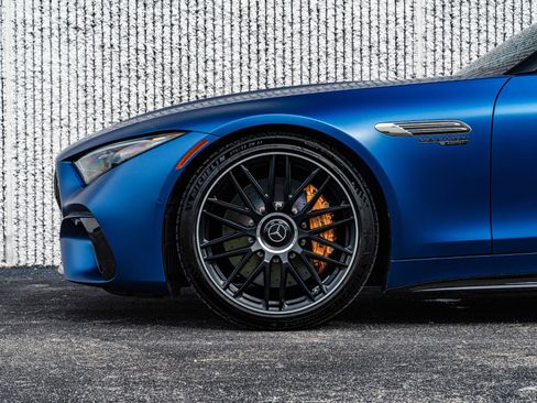 Used 2022 Mercedes-Benz SL 63 AMG AMG SL 63 $217K MSRP, CCBs, Ca image 9