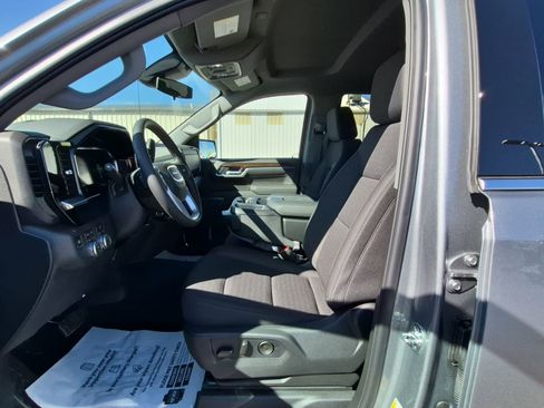 New 2026 GMC Sierra 1500 SLE w/ X31 Off-Road Package image 17