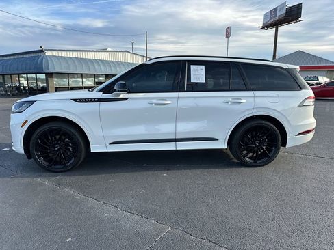 Used 2025 Lincoln Aviator Reserve w/ Equipment Group 201A image 4