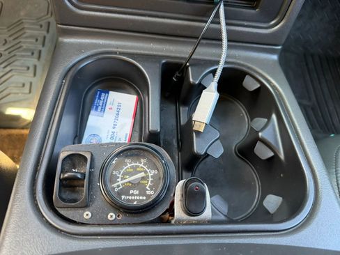 Used 2005 Chevrolet Silverado 2500 LT w/ Heavy-Duty Power Package AWD/4WD image 28