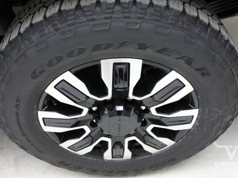 New 2026 GMC Sierra 2500 Denali Ultimate image 35