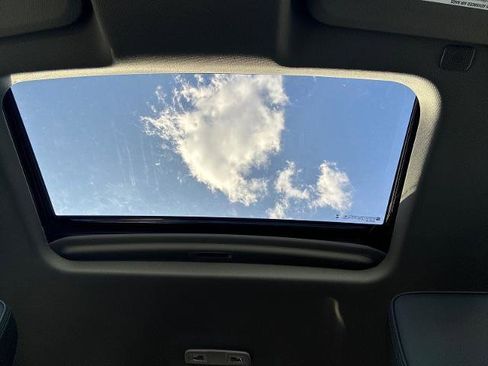 New 2026 GMC Sierra 3500 Denali w/ Denali Reserve Package image 18