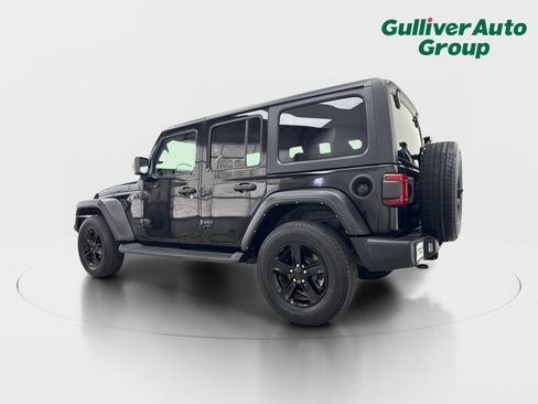 Used 2022 Jeep Wrangler Unlimited Sport AWD/4WD image 4
