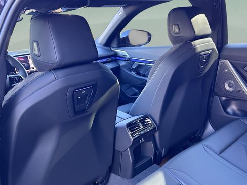 New 2026 BMW 540i xDrive image 27