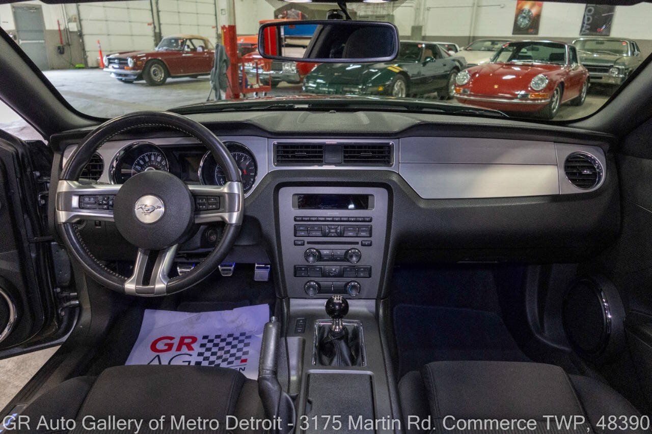 Used 2014 Ford Mustang GT Premium w/ GT Track Package RWD image 16