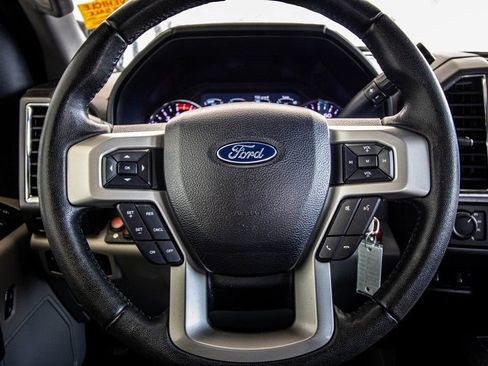 Used 2017 Ford F250 XLT w/ XLT Premium Package image 31