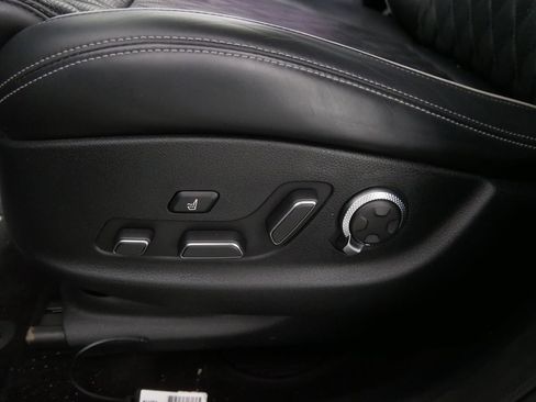Used 2023 Genesis GV70 3.5T Sport w/ Sport Advanced Package AWD/4WD image 18
