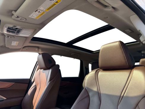 Used 2023 Acura MDX SH-AWD w/ Technology Package image 12