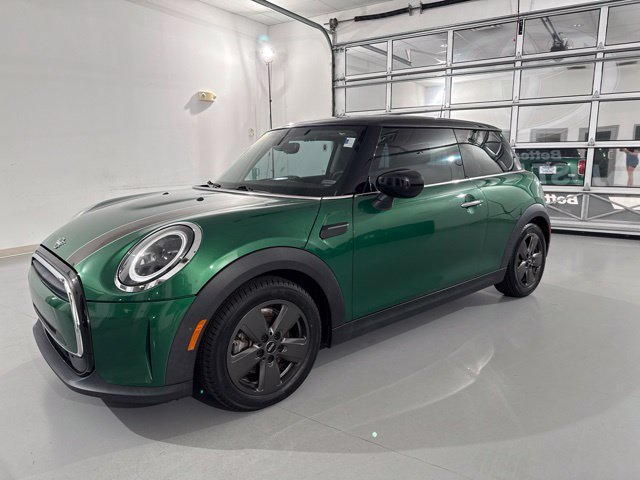 Used 2022 MINI Cooper 2-Door Hardtop FWD image 4