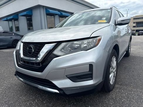 Used 2020 Nissan Rogue SV FWD image 7