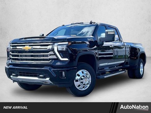 Used 2026 Chevrolet Silverado 3500 High Country w/ Technology Package image 1