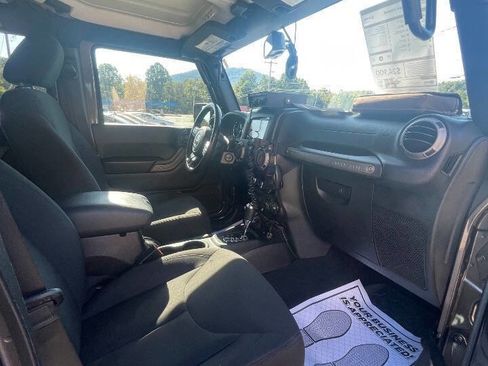 Used 2017 Jeep Wrangler Unlimited Sport w/ Quick Order Package 24S image 14