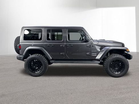Used 2021 Jeep Wrangler Unlimited Sahara AWD/4WD image 35