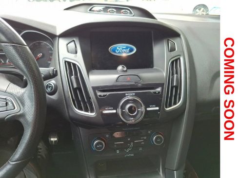 Used 2018 Ford Focus ST w/ Equipment Group 401A FWD image 15