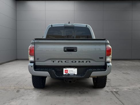 Certified 2020 Toyota Tacoma TRD Sport w/ TRD Premium Sport Package AWD/4WD image 4