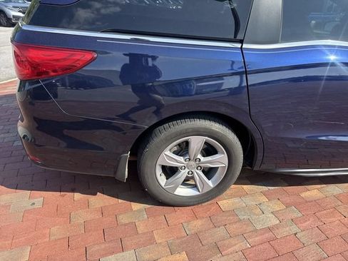 Used 2018 Honda Odyssey EX image 15
