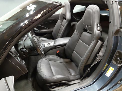 Certified 2019 Chevrolet Corvette Stingray Coupe w/ 2LT Preferred Equipment Group RWD image 28