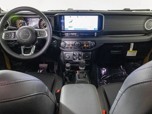 New 2026 Jeep Wrangler Unlimited Sahara AWD/4WD image 23