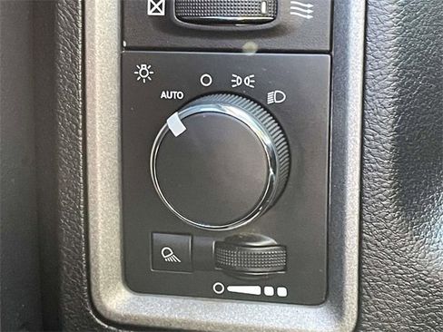 Used 2015 RAM 1500 Tradesman w/ Popular Equipment Group image 17