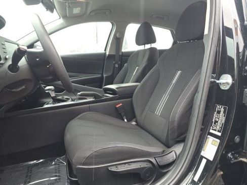 Used 2022 Hyundai Elantra SEL image 9