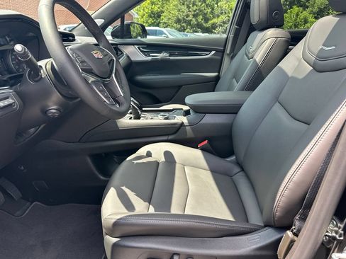 New 2026 Cadillac XT5 Premium Luxury w/ Driver Assist Package FWD image 9