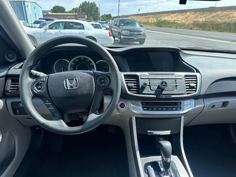 Used 2014 Honda Accord EX image 7