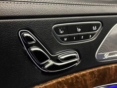 Used 2015 Mercedes-Benz S 63 AMG 4MATIC Sedan image 23