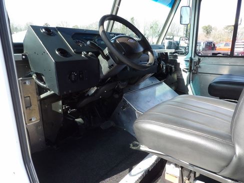 Used 2014 Ford E-350 and Econoline 350 Super Duty w/ A/C Prep Package image 14
