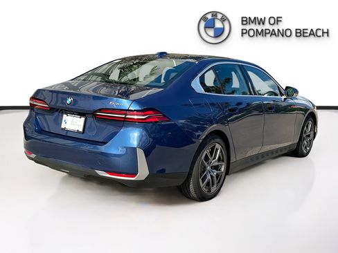 Used 2026 BMW 530i RWD image 7