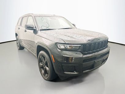 Used 2023 Jeep Grand Cherokee L Laredo