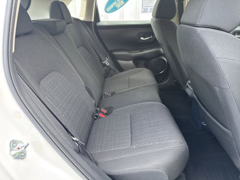 Used 2023 Honda HR-V LX image 11