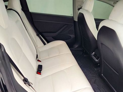 Used 2023 Tesla Model 3 Performance image 27