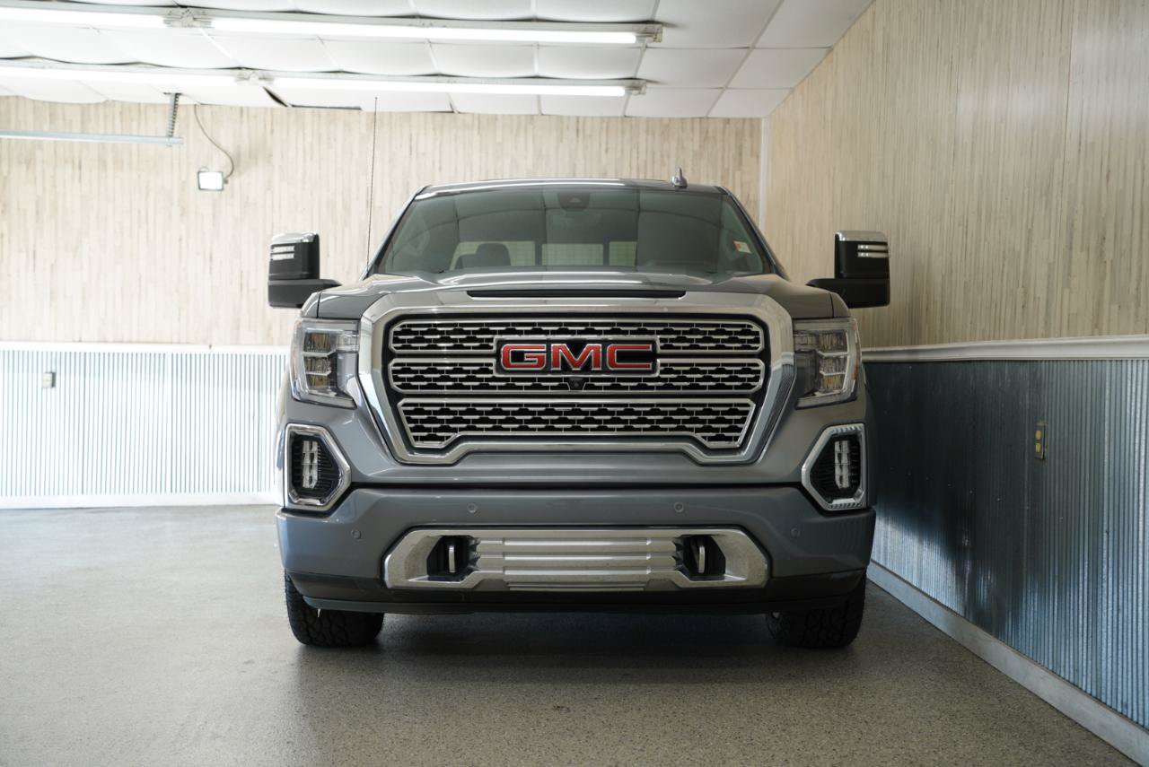Used 2021 GMC Sierra 1500 Denali w/ Denali Ultimate Package AWD/4WD image 2