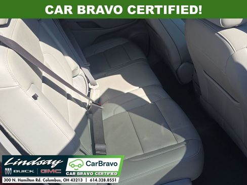 Certified 2023 GMC Acadia SLT image 26