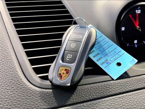 Certified 2023 Porsche Cayenne image 21