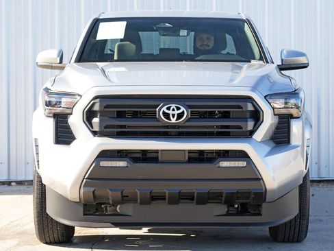 Used 2024 Toyota Tacoma SR5 image 6