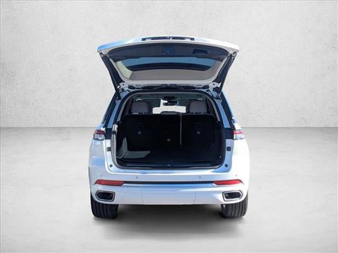 Used 2022 Jeep Grand Cherokee Summit image 6