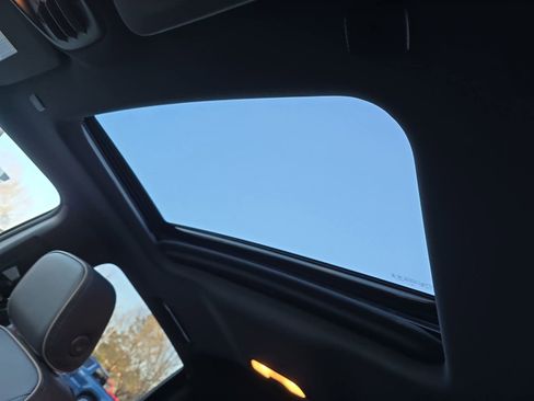 New 2026 GMC Canyon Denali w/ LPO, Denali Black Edition image 31