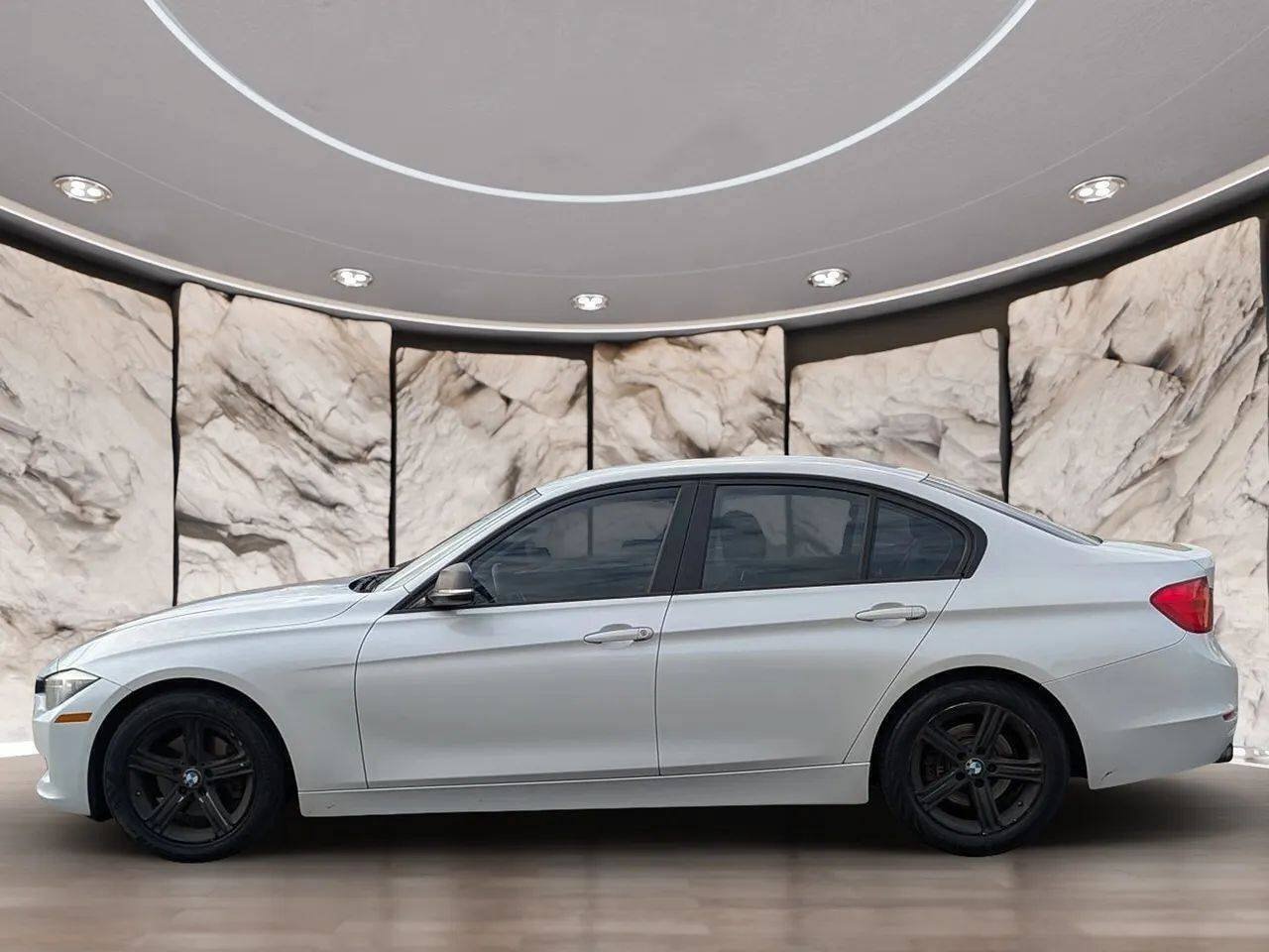 Used 2012 BMW 328i Sedan RWD image 4