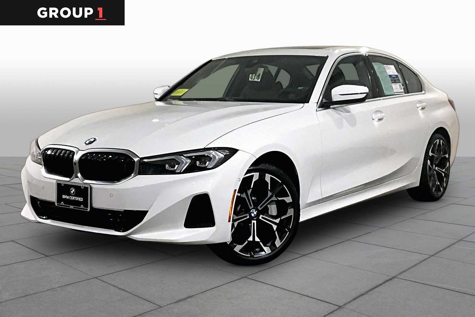 Used 2025 BMW 330i xDrive Sedan w/ Premium Package AWD/4WD image 1