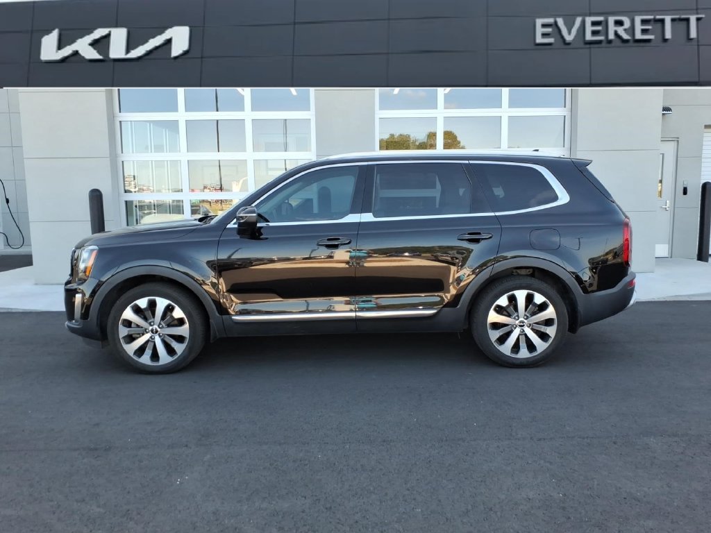 Used 2022 Kia Telluride EX w/ EX Premium Package FWD image 4