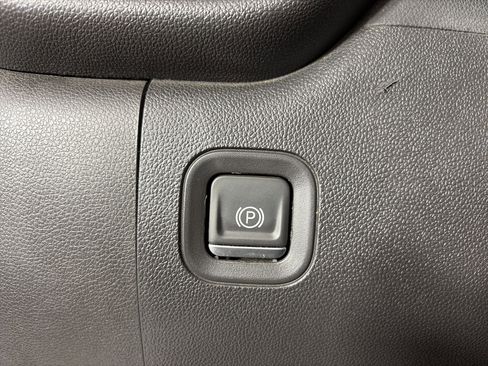 Used 2022 Chevrolet Silverado 1500 W/T w/ WT Convenience Package image 26