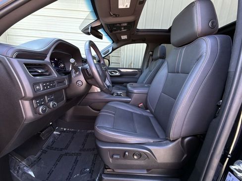 Used 2022 Chevrolet Suburban RST w/ Luxury Package image 13