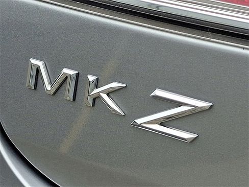Used 2020 Lincoln MKZ image 30
